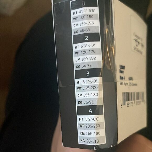 Hue - HUE Super Opaque Tights color: Navy size: 4 L - Picture 5 of 6